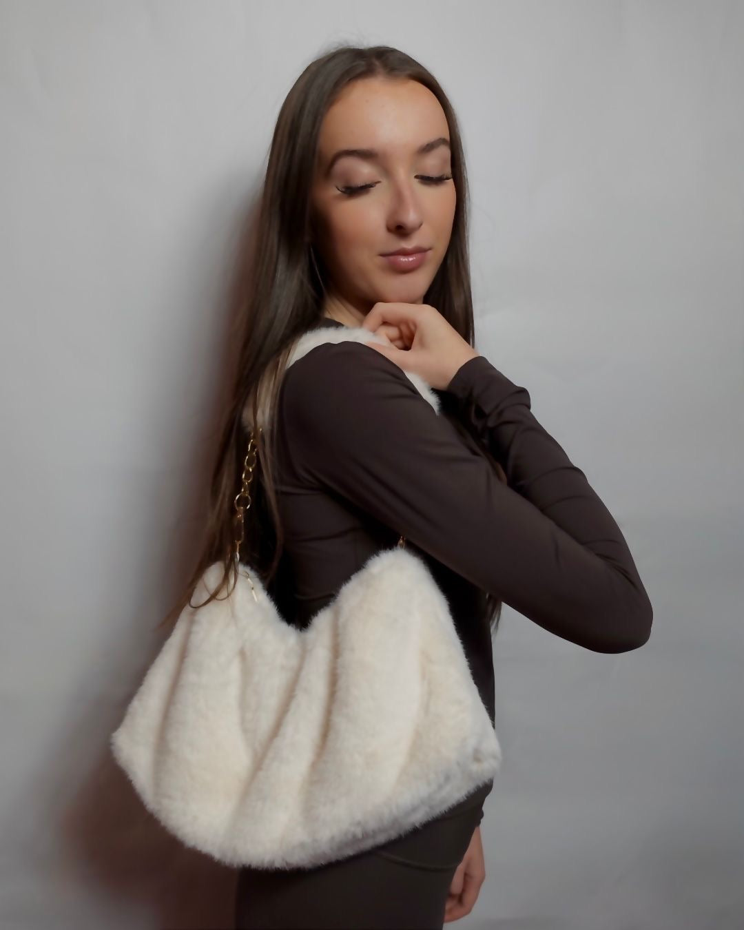 White Faux Fur Gold Chain Shoulder Bag