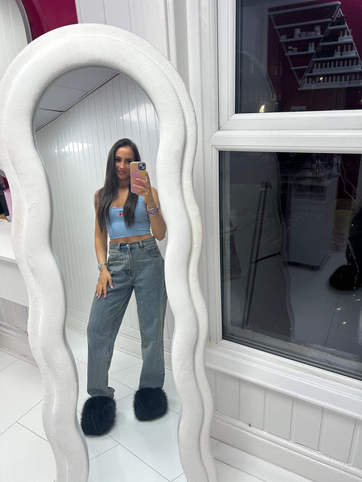 EMBROIDERED CHERRY RIB CROP TOP